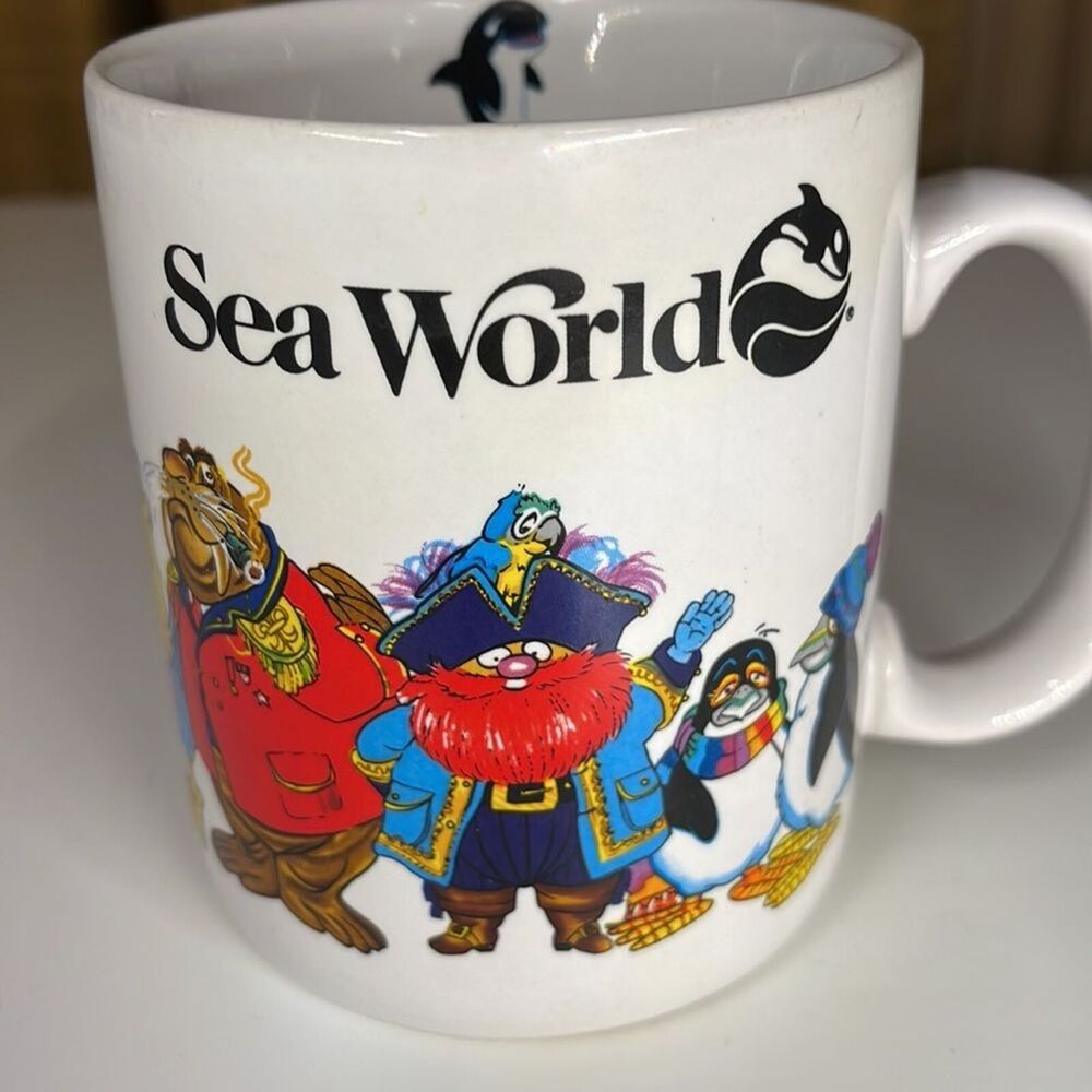Vintage 1980s Animated Sea World Crew Coffee Mug Shamu the Killer Whale Orca